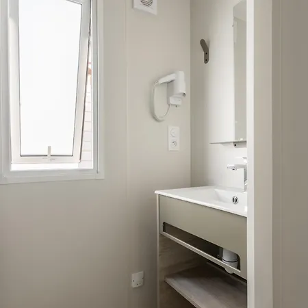 Сasa de vacaciones Gassin Bungalow *