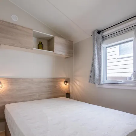 Сasa de vacaciones Gassin Bungalow *